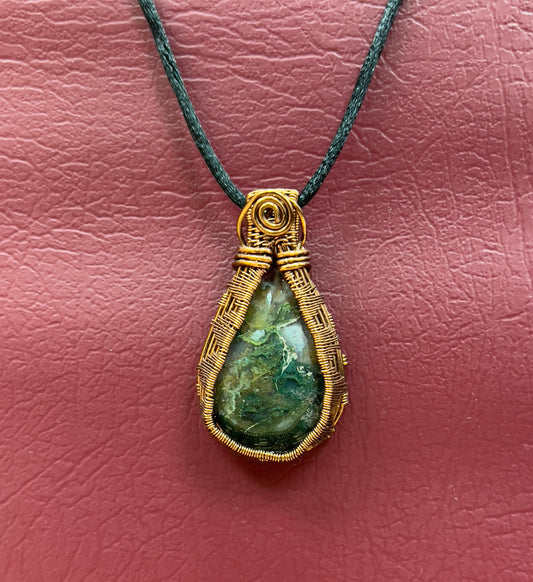 Moss agate pendant