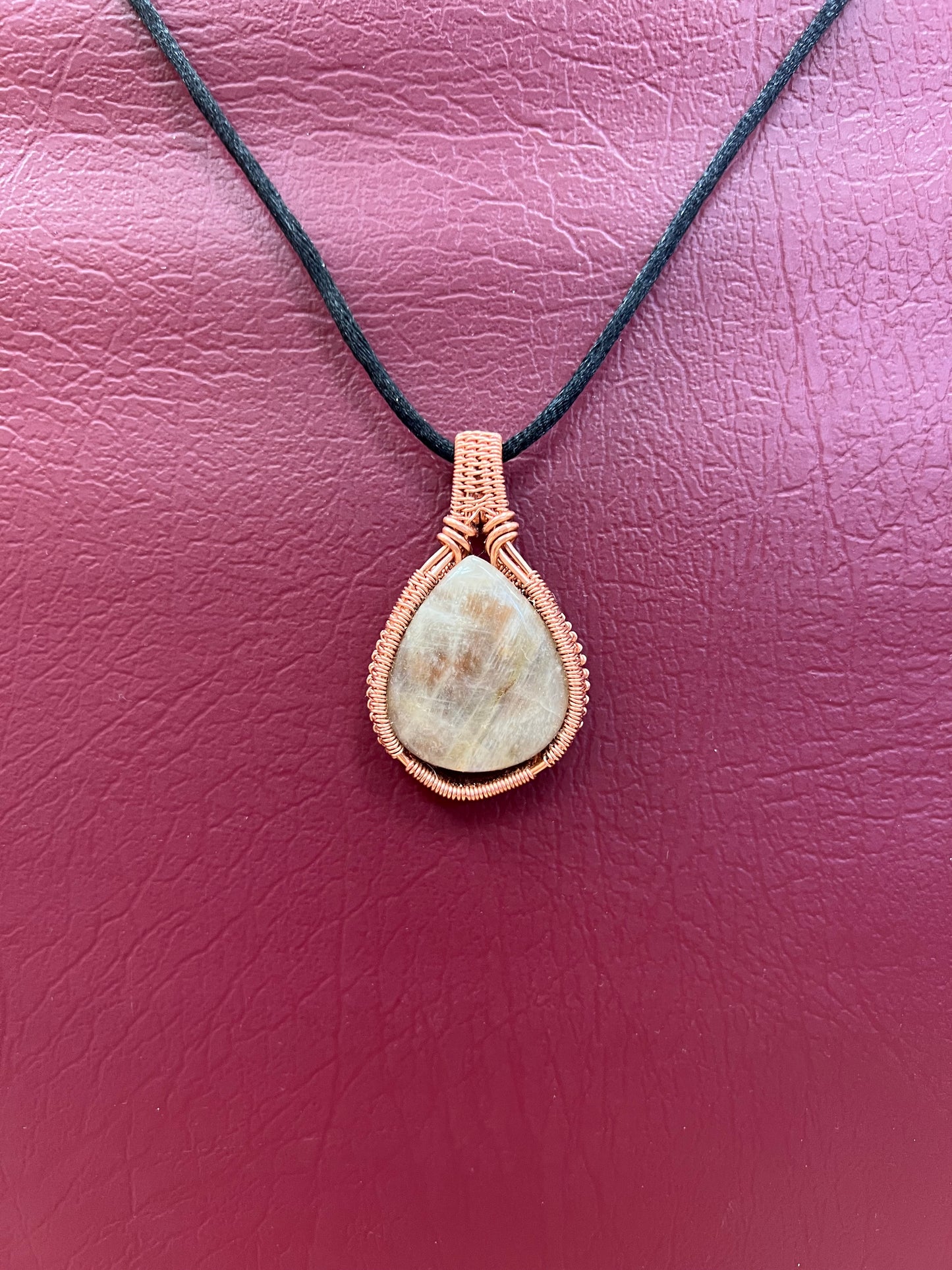 Sunstone pendant