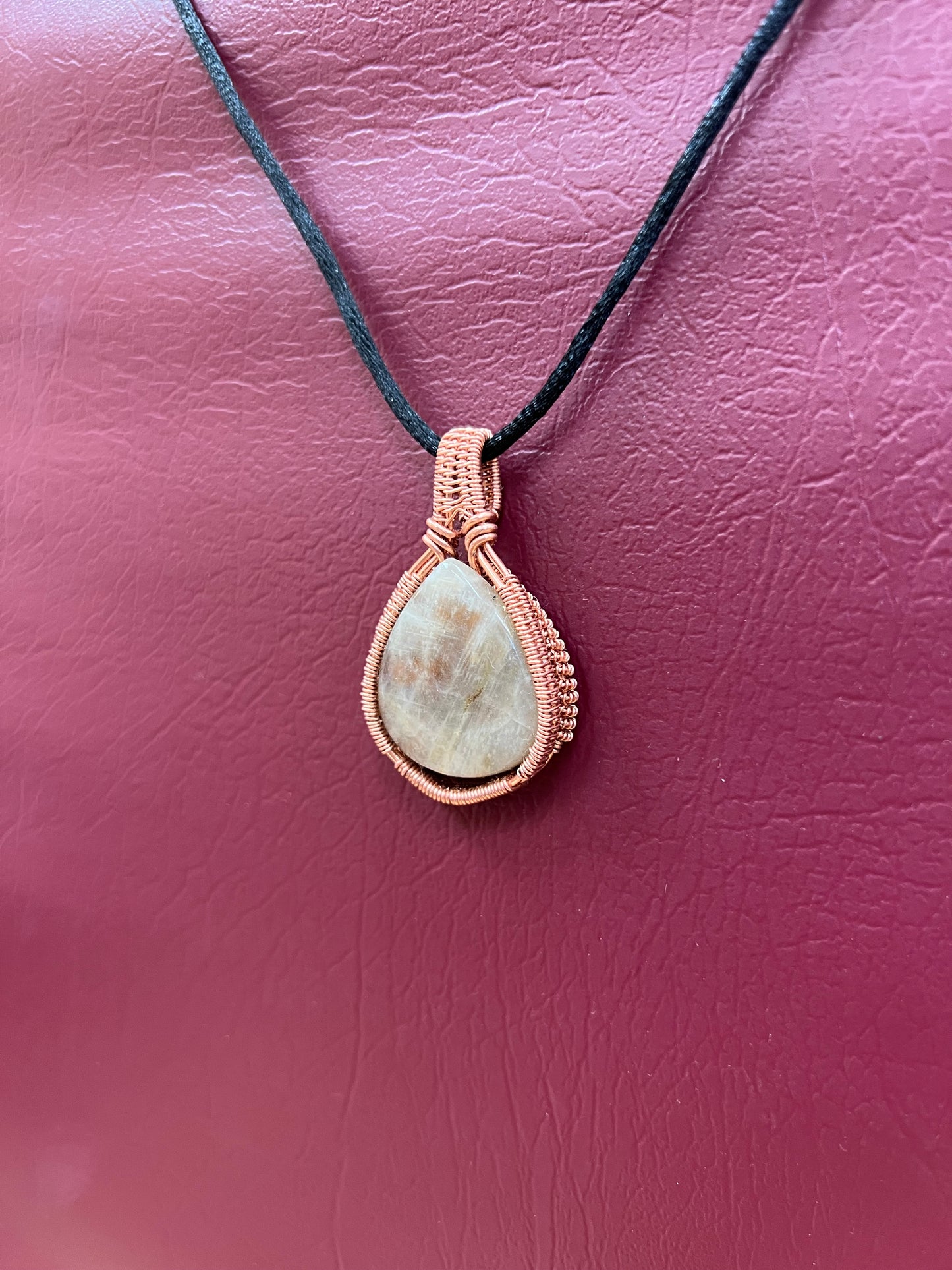 Sunstone pendant