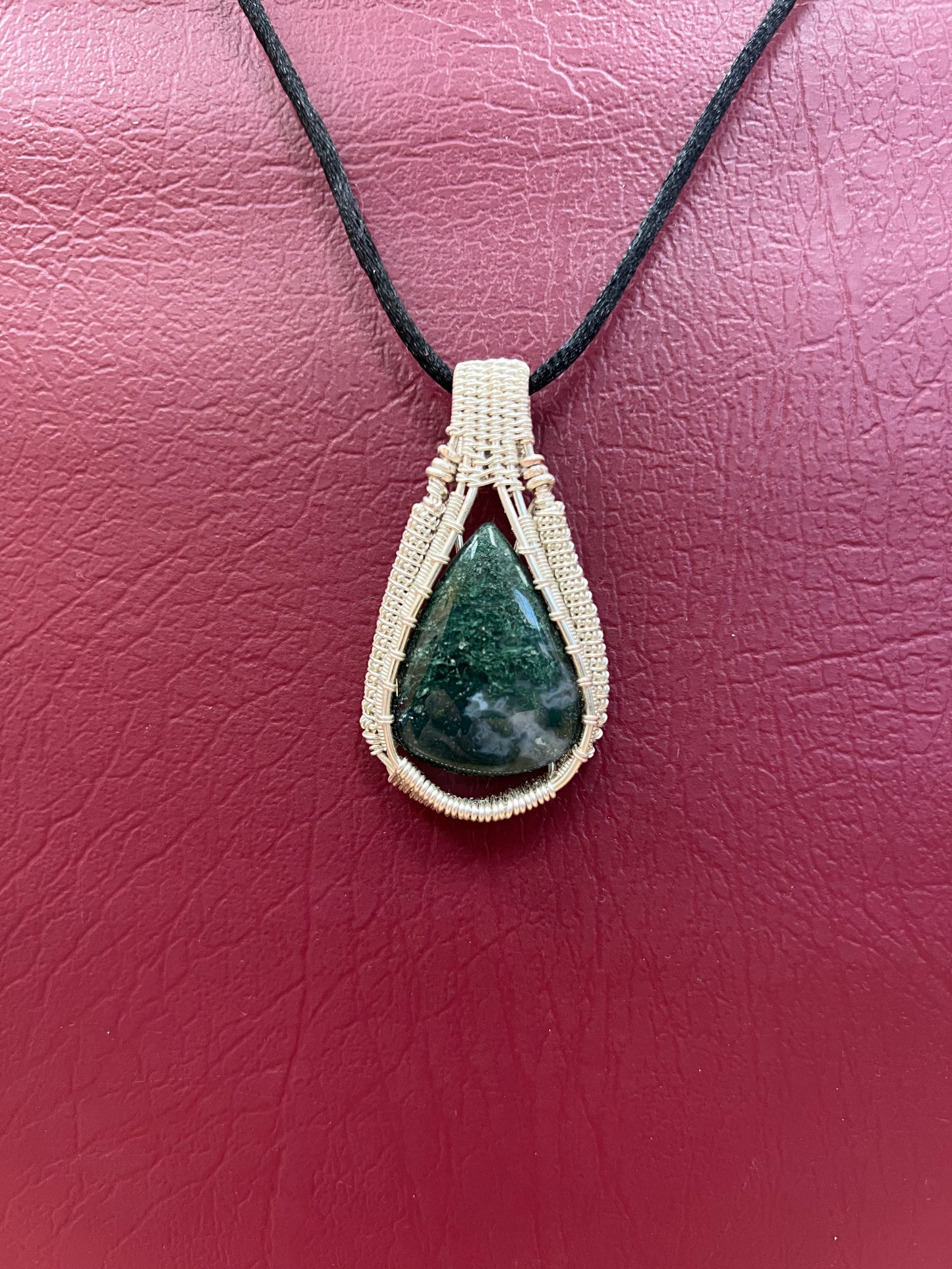 Moss agate pendant